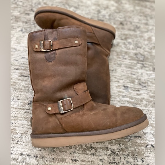 UGG Kensington Biker Boots Shearling Lined Leather Distressed Brown size 10 - Picture 3 of 9